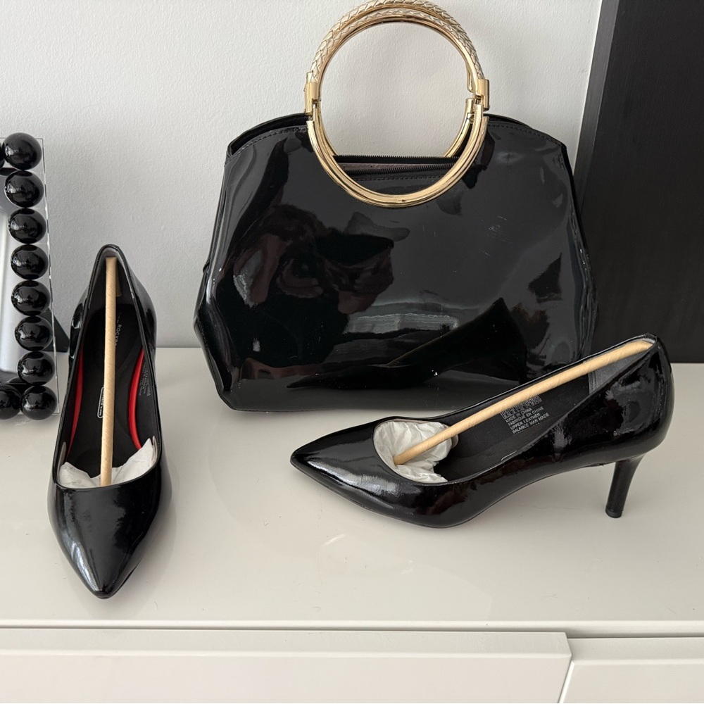 Rockport Glossy Black Heels